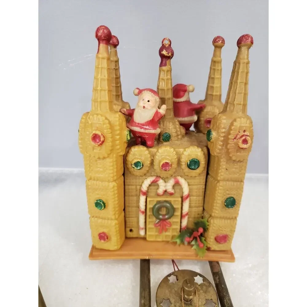 Vintage 1975 Emson Santas Workshop Wind Door Chime Plastic Kitschy Mod 70s Decor